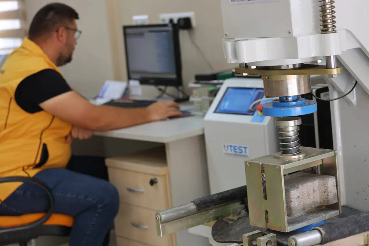 Laboratuvarına MARKA desteği