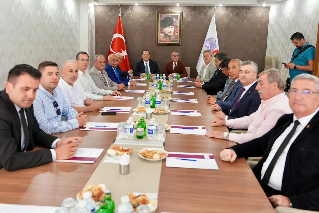 Manisa'da meslek kuruluşlarına ziyaret