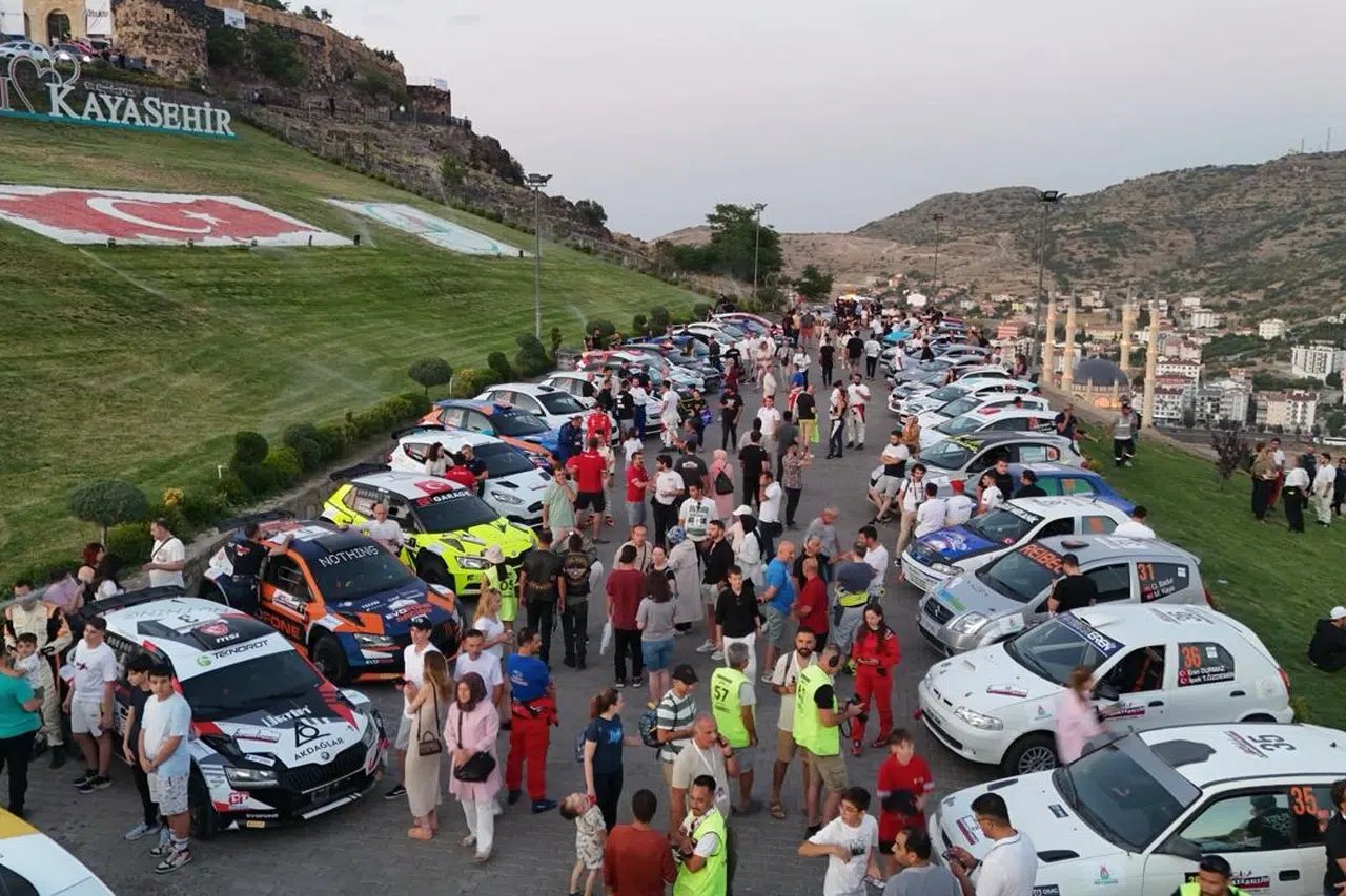 Türkiye Ralli Şampiyonası Yarışı’na seremonik start