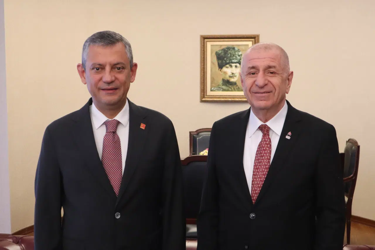 Ümit Özdağ’dan CHP’ye dayanışma ziyareti