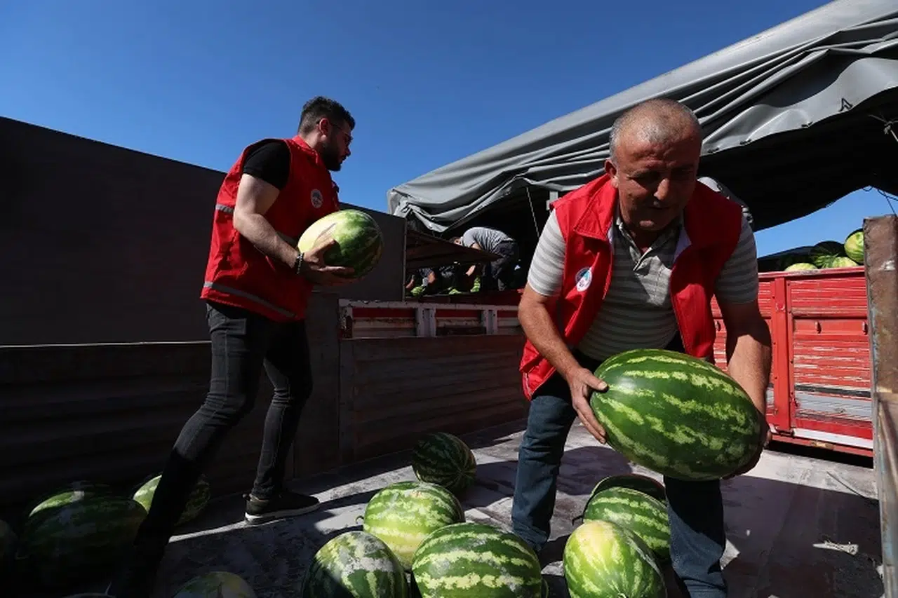Yaz sıcağında serinleten destek