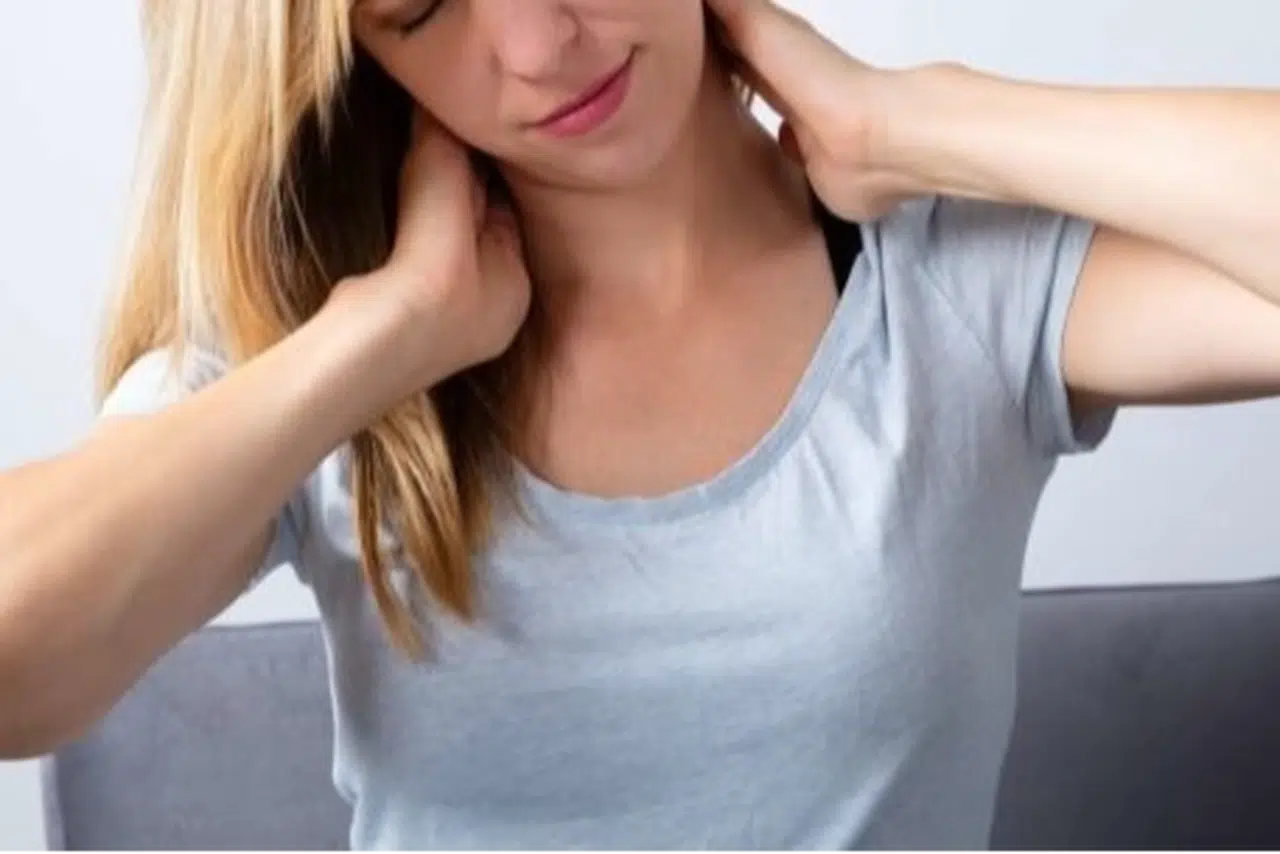 Yaz sıcaklarında omurga sağlığına dikkat