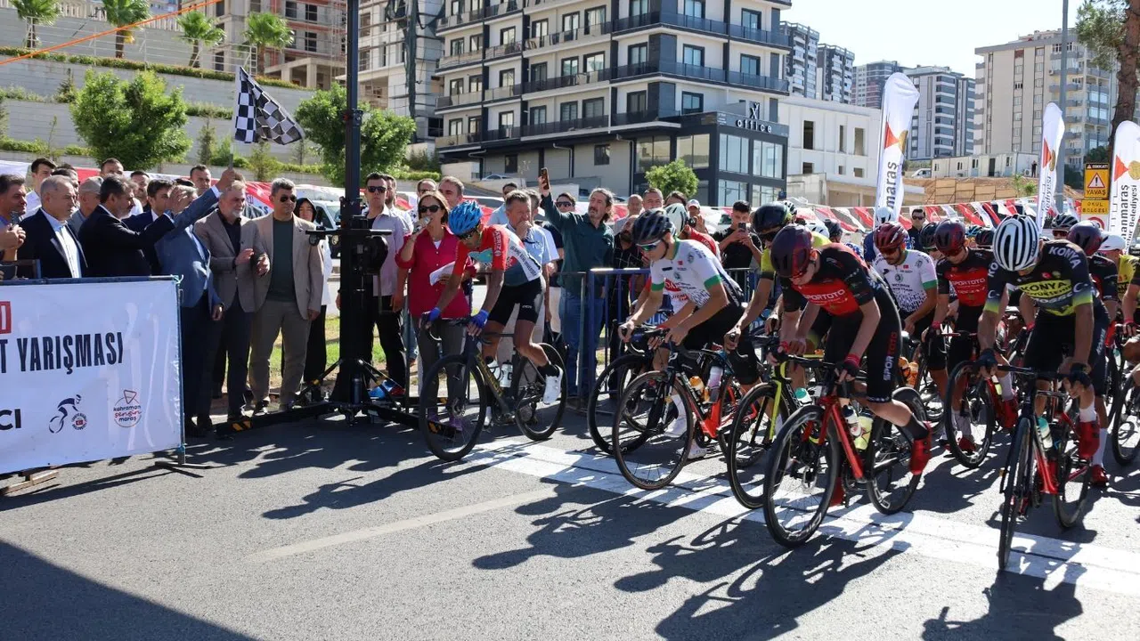 Kahramanmaraş’ta 7 Ülkenin Katıldığı Uluslararası Bisiklet Yarışı Başladı