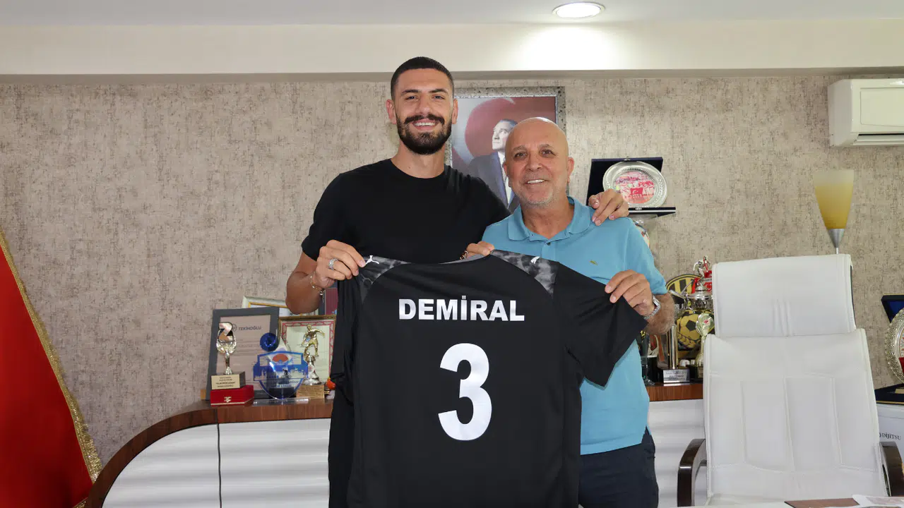 Melih Demiral, Çavuşoğlu İle Hasret Giderdi