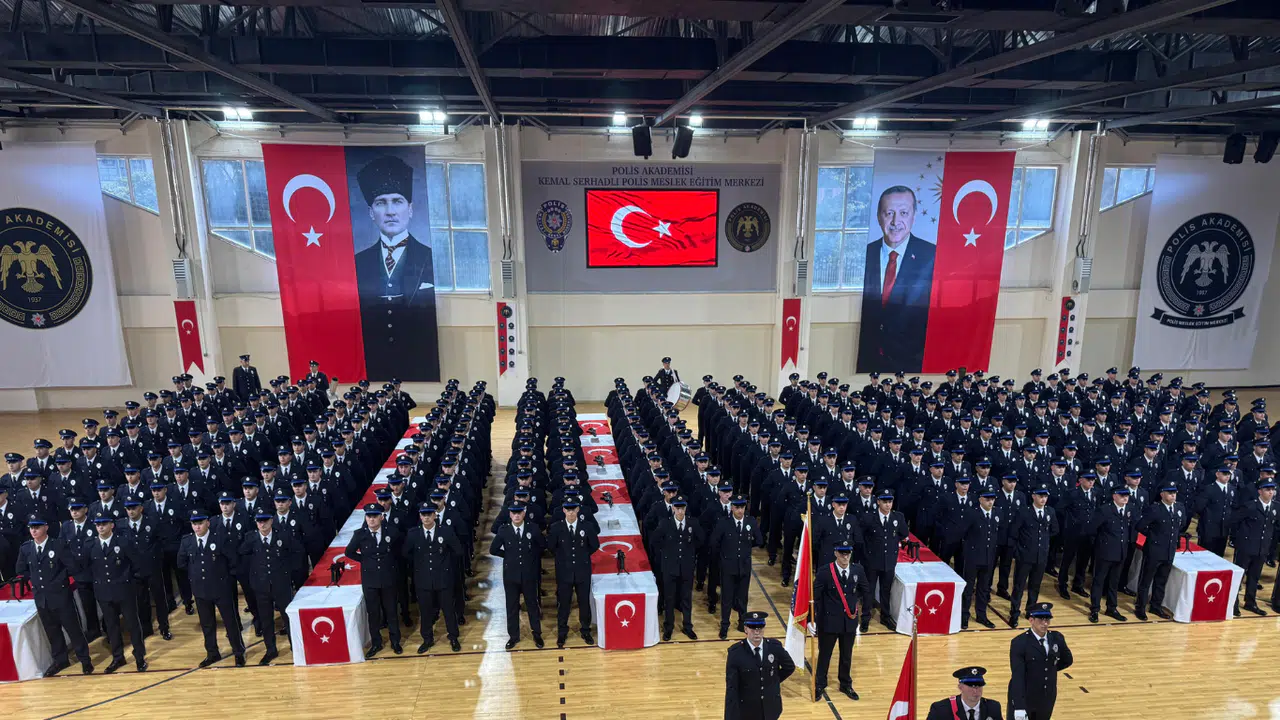 323 Polis Adayı Yemin Ederek Mezun Oldu