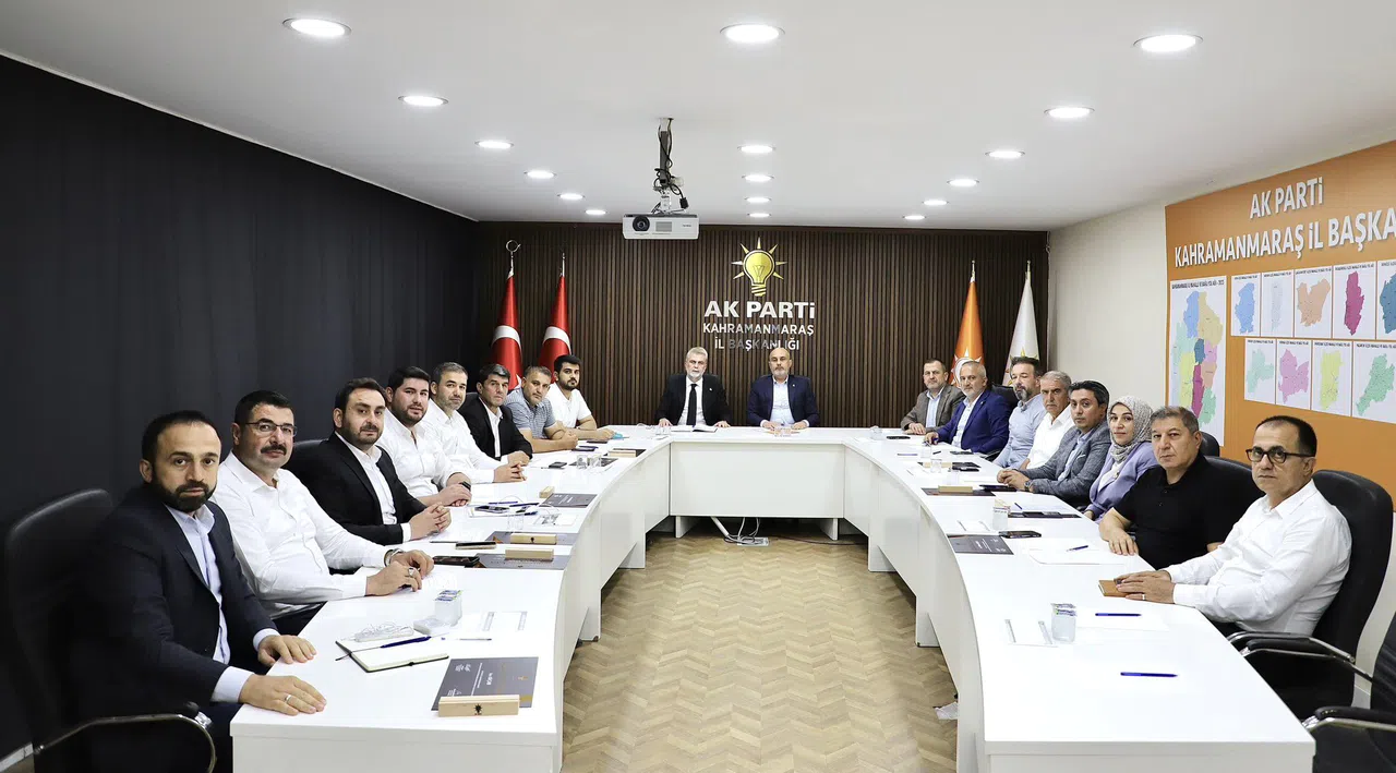 Ak Parti Kahramanmaraş Teşkilatında İstişare Ve Eğitim Buluşması