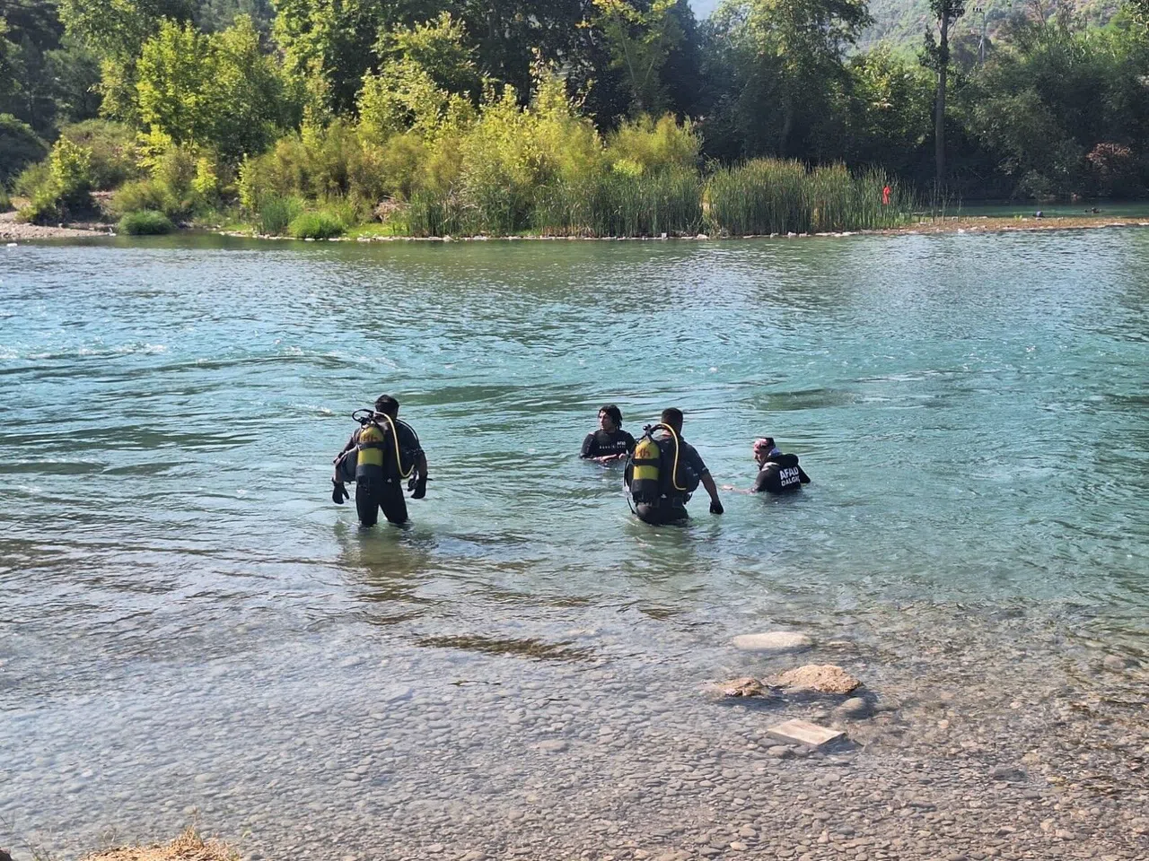 Akıntıya Kapılarak Kaybolan Genci Arama Çalışmaları Sürüyor