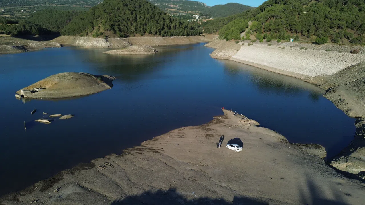 Barajdaki Su Seviyesinin Yüzde 20'ye Düştüğü Yayladağı'nın 98 Günlük Suyu Kaldı