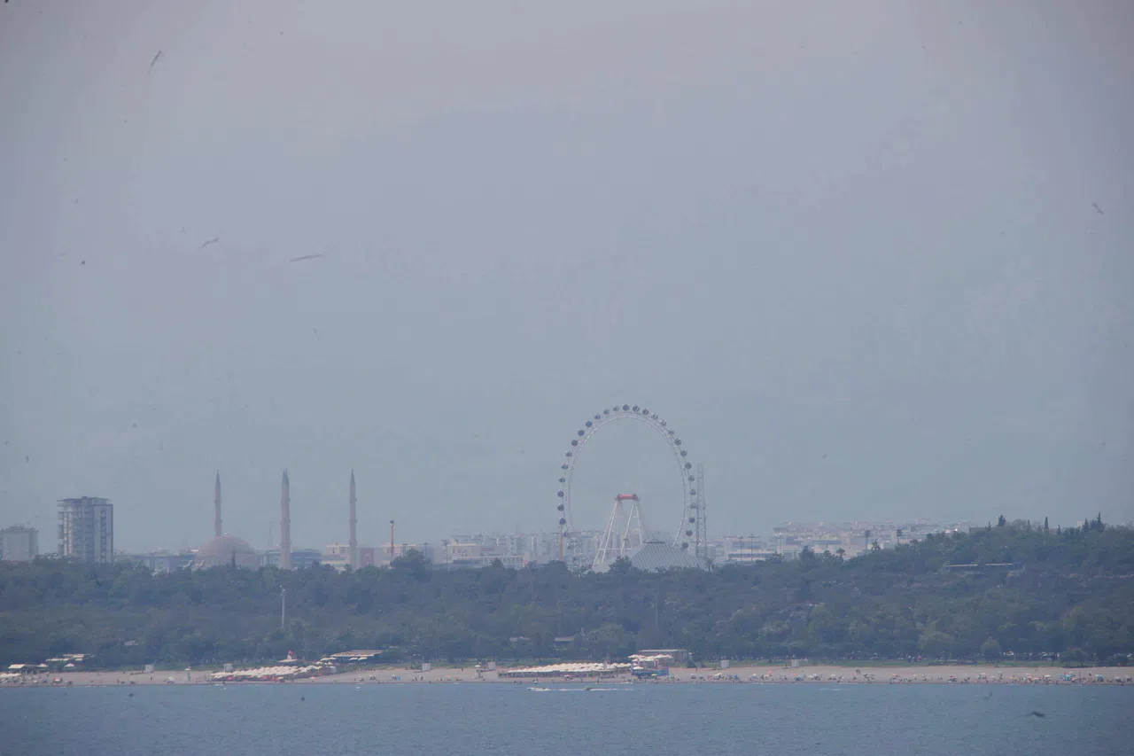 Beydağları Nem Bulutu Arasında Kayboldu