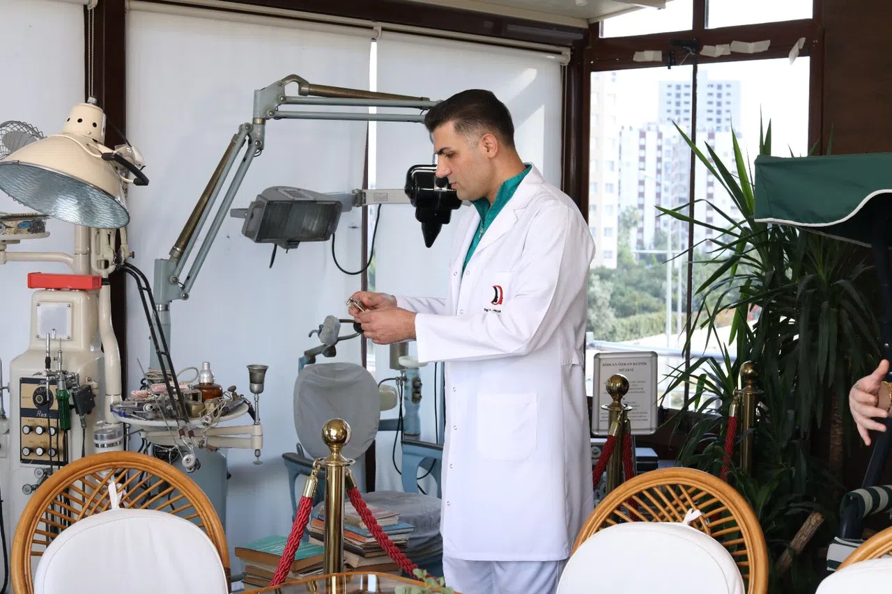 Diş Tedavisinde Çığır Açan Yöntem: Öğürme Refleksi Artık Engel Değil