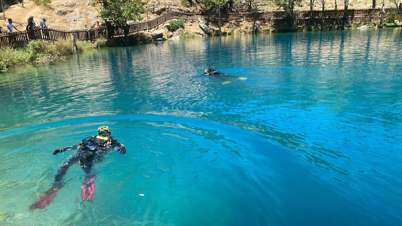 Kahramanmaraş’ta Su Altı Ekibi Görev Başında
