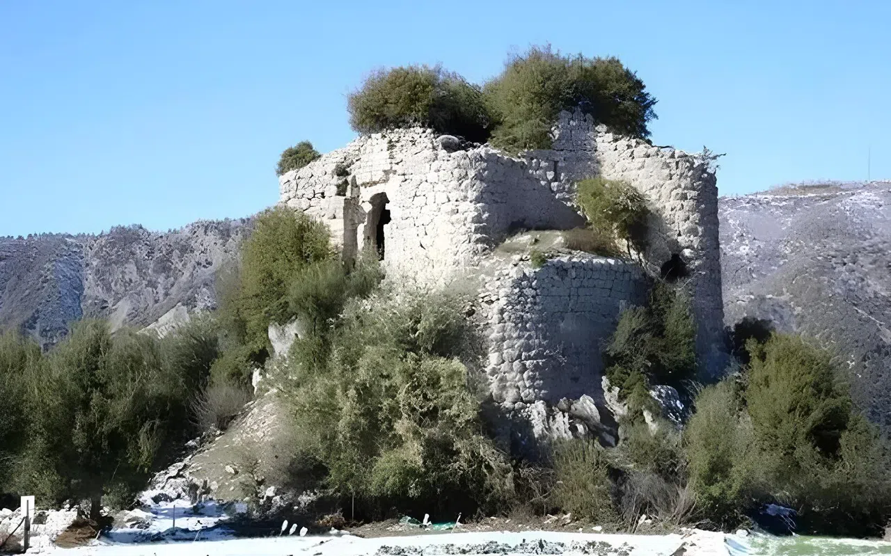 Kahramanmaraş’ın Tarihi Suluyayla Kalesi Zamana Direniyor