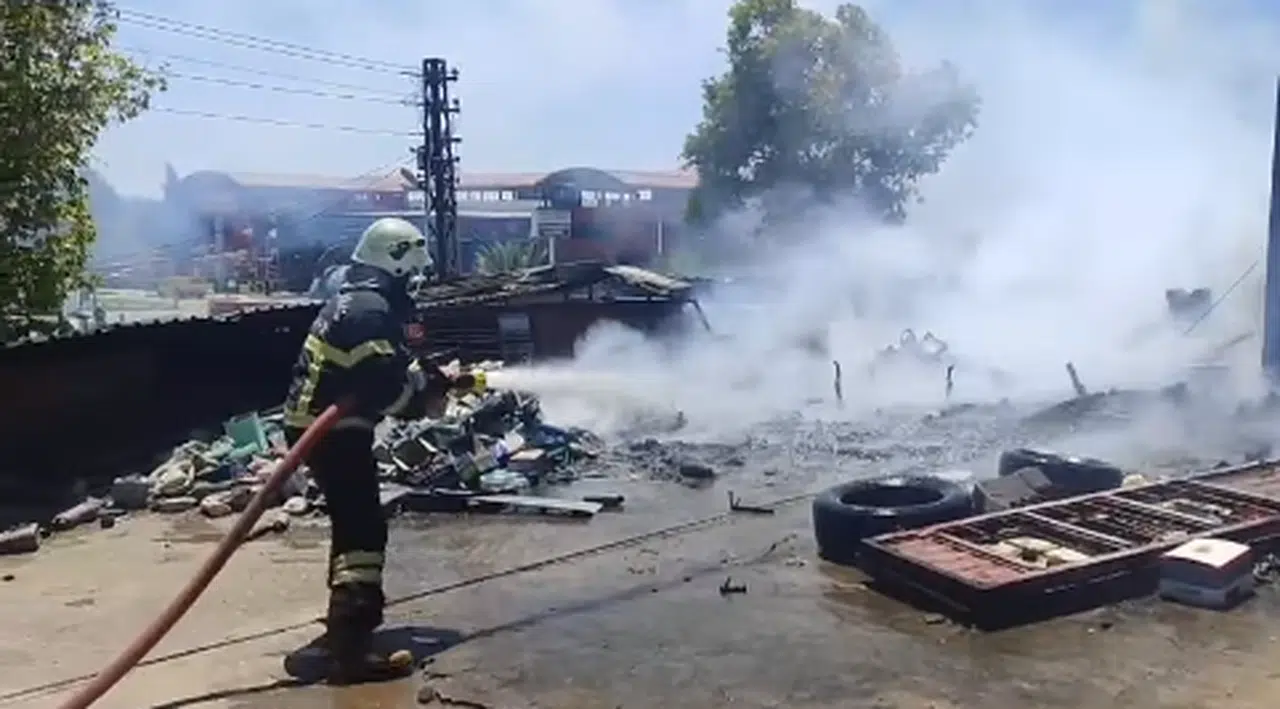 Kahramanmaraş’ta Küçük Sanayi Sitesi’ndeki Yangın Korkuttu
