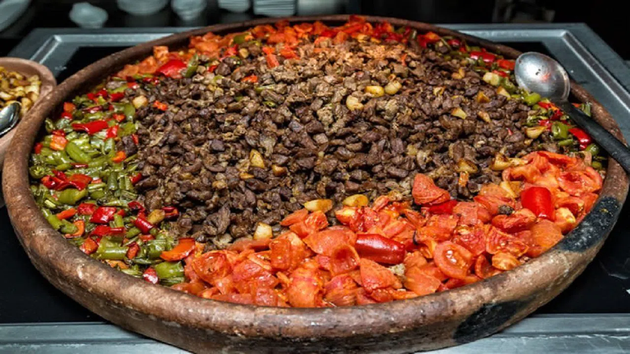 Kahramanmaraş’ın Taş Fırın Harikası: “Eli Böğründe”