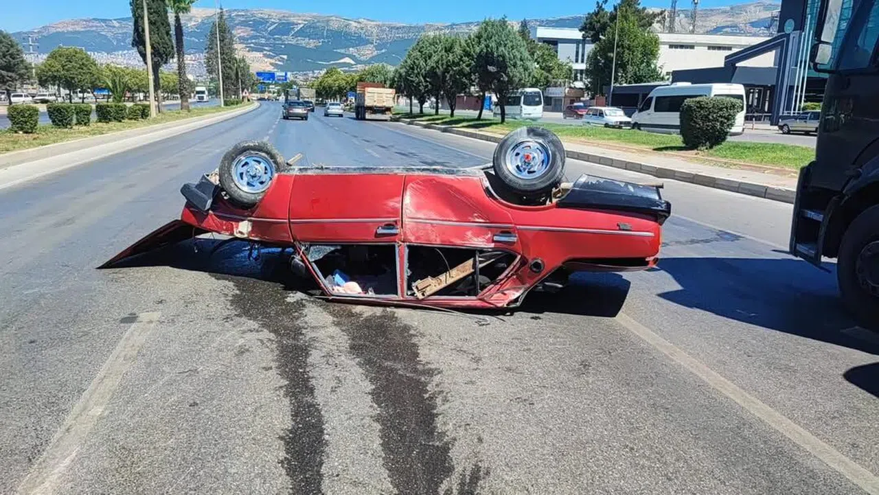 Kahramanmaraş’ta Araç Takla Attı 1 Kişi Yaralandı