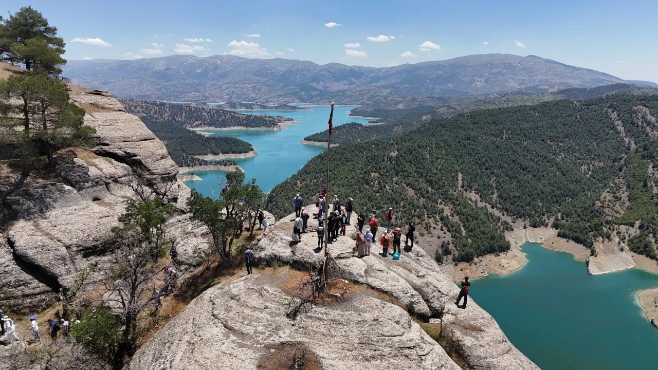Kahramanmaraş’ın Saklı Güzelliği Güredil Kalesi