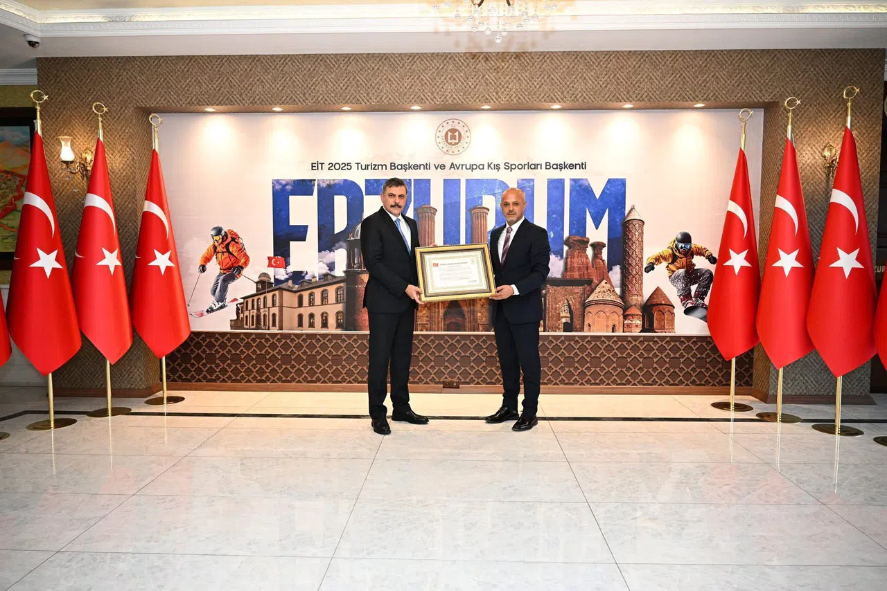 Afşin'den Erzurum Valisi Mustafa Çiftçi’ye Fahri Hemşehrilik Beratı