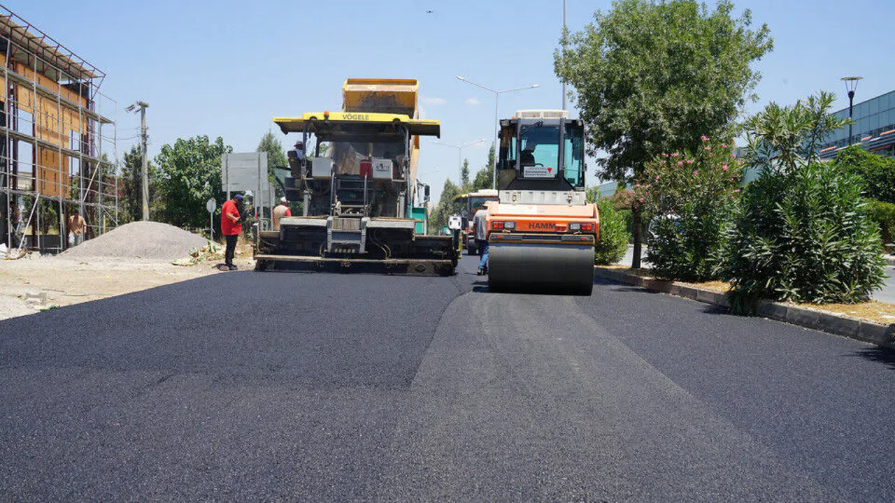Kahramanmaraş Belediyesi’nden Asfalt Seferberliği