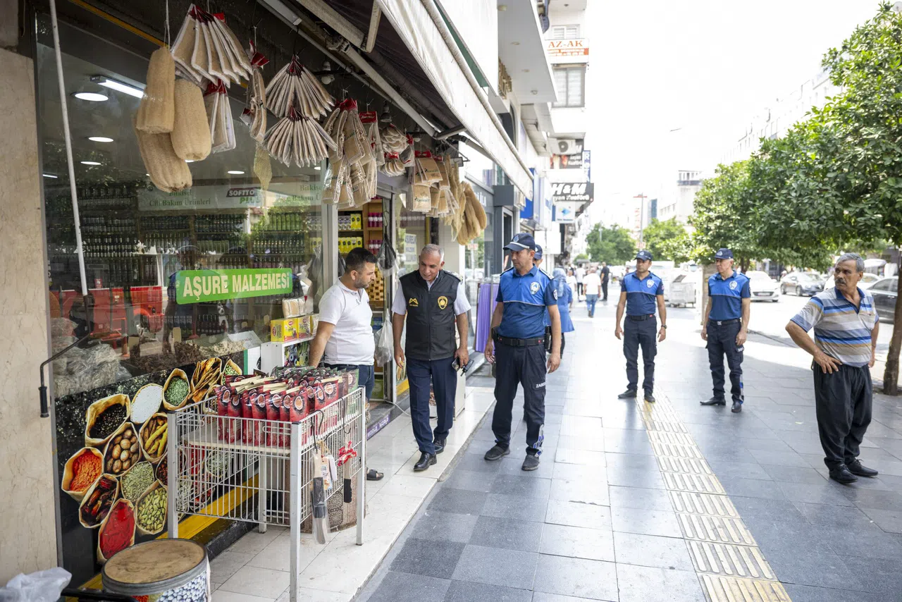 Kaldırım Ve Yol İşgaline Geçit Verilmiyor