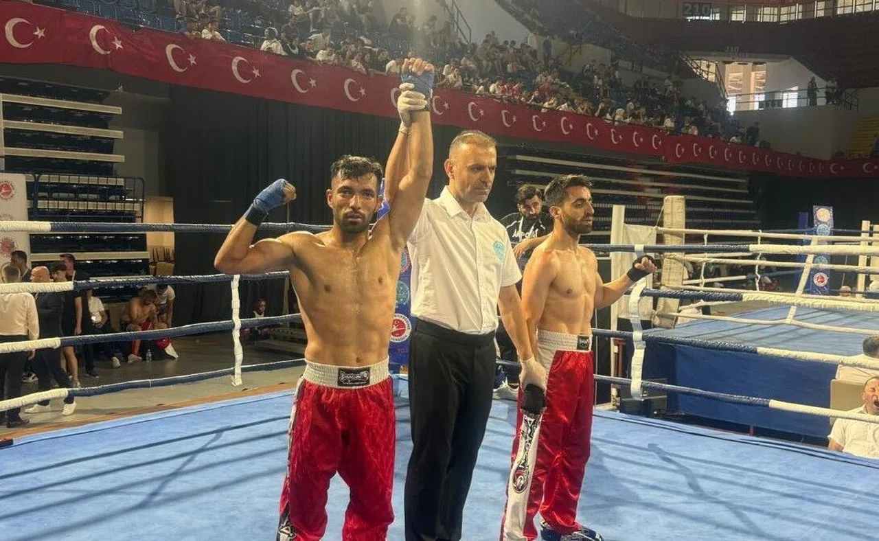 Kick Boks Şampiyonasında Mersin'i Temsil Edecek