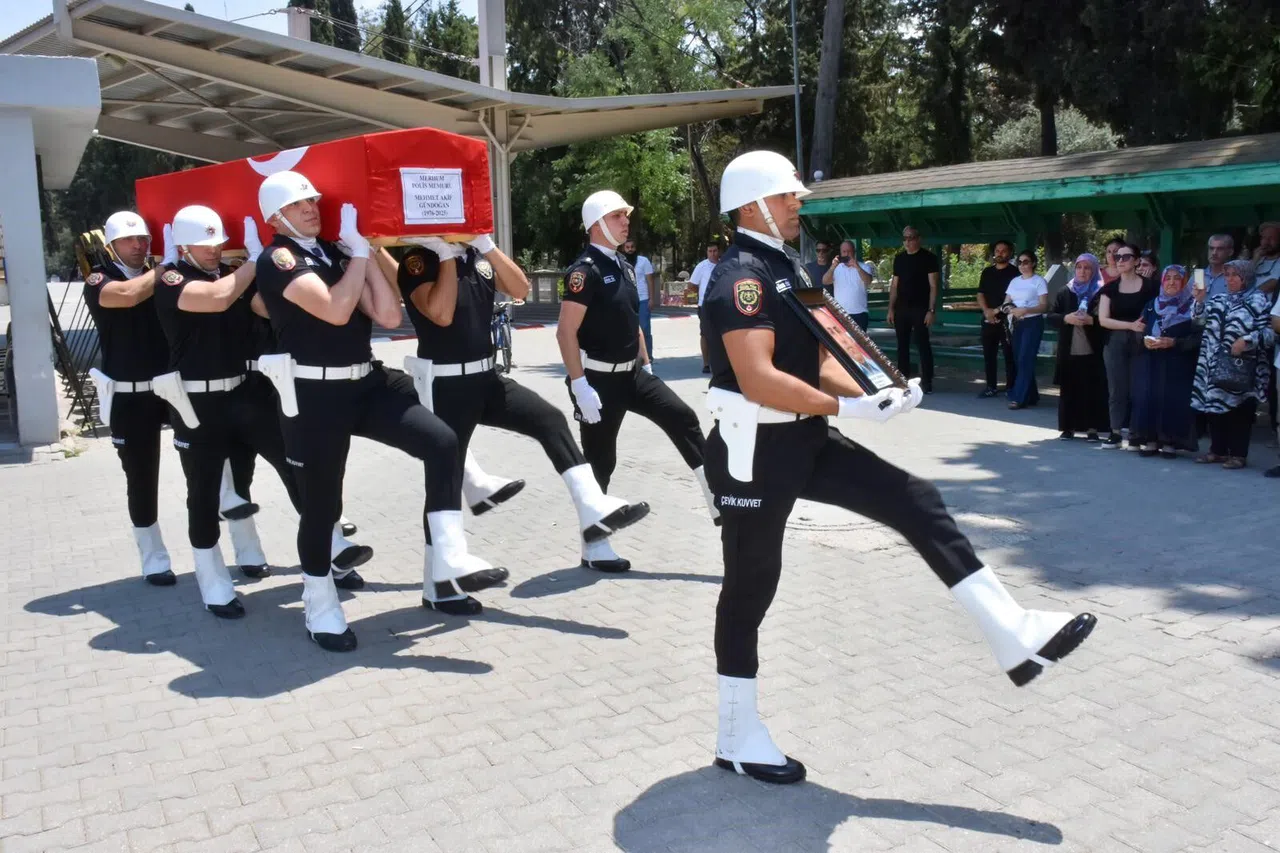 Boş Arazide Silahlı Atış Eğlencesi Can Aldı: Polis Memuru Hayatını Kaybetti