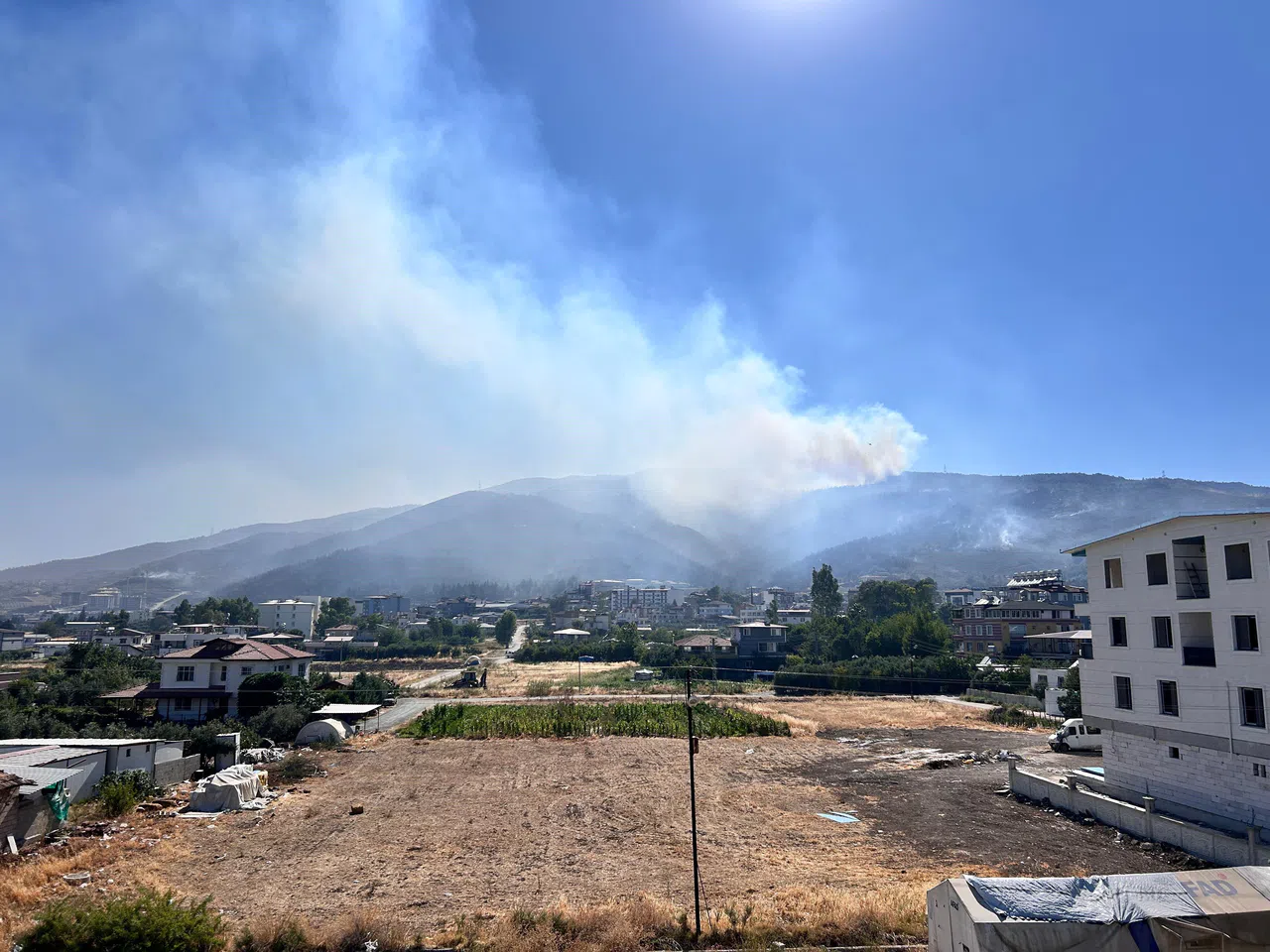 Orman Yangını 30 Saattir Devam Ediyor