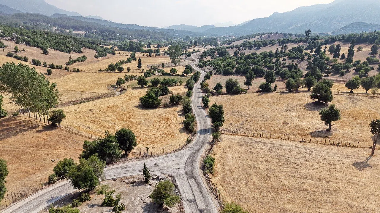 Rıfatiye'nin Yıllardır Beklediği Yol Sorunu Çözüldü
