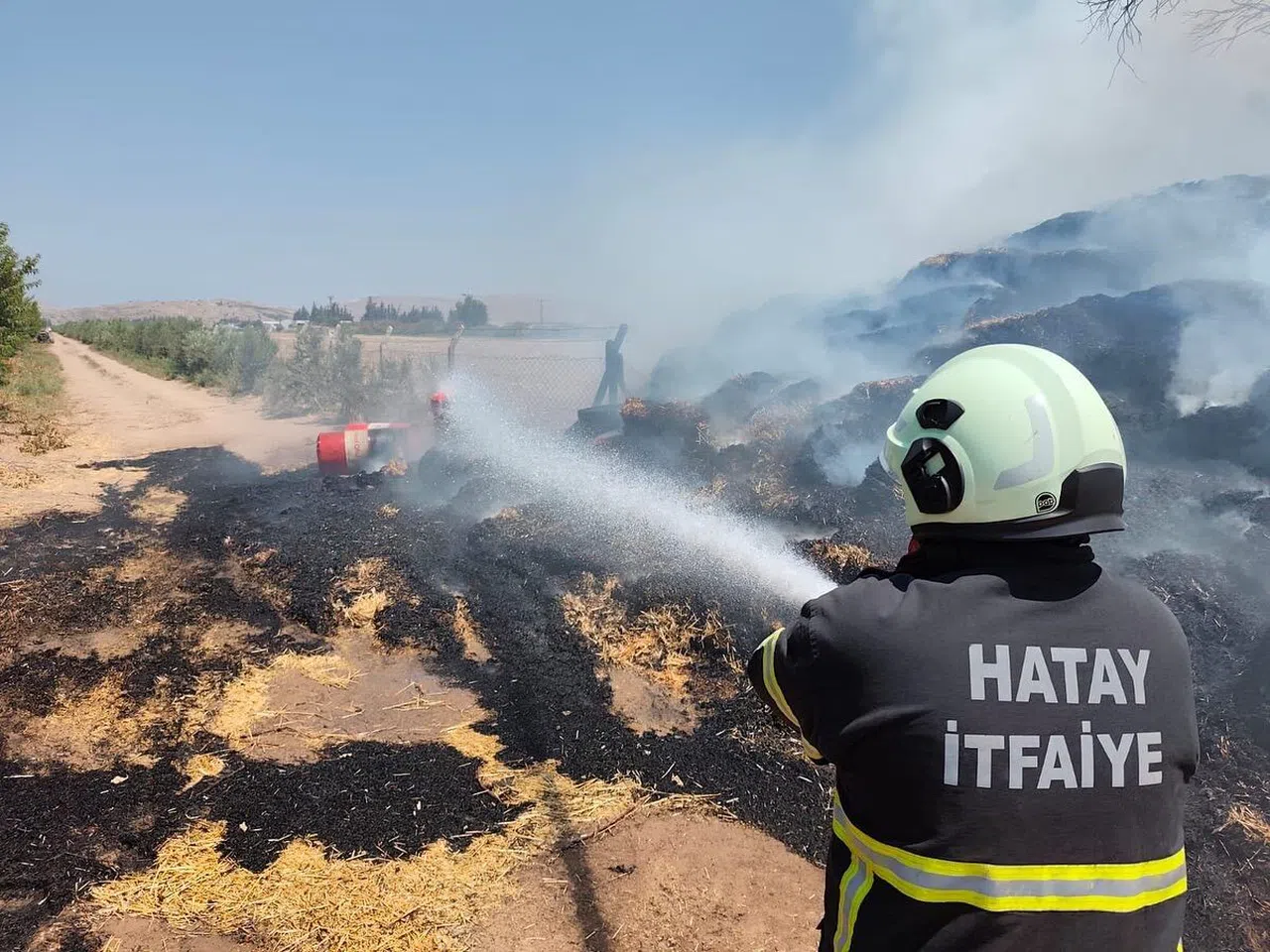 Saman Balyaları Alevlere Teslim Oldu