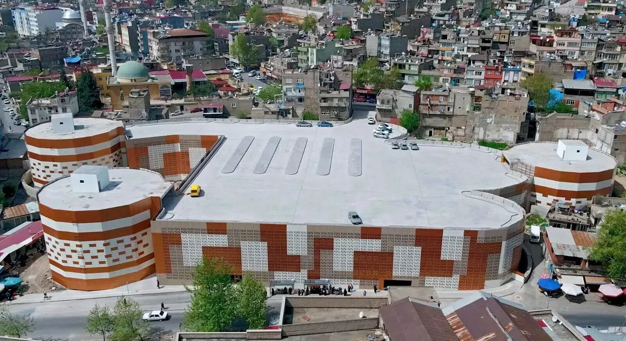 Arasa Otoparkı Yerine Ticaretin Kalbi Geliyor: İddialar Asılsız Çıktı