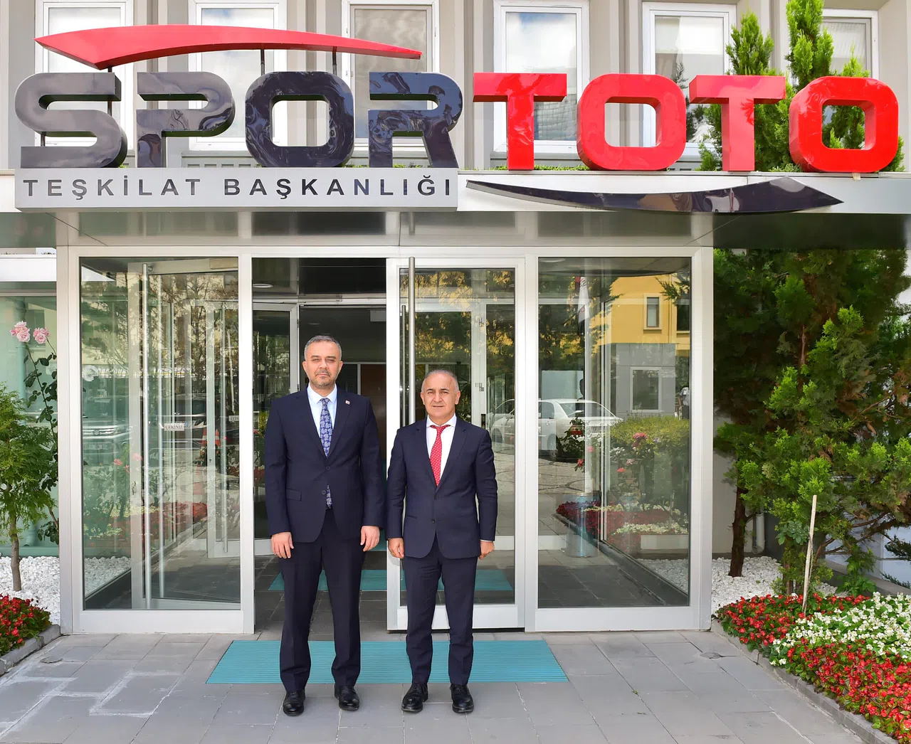 Onikişubat’a Yeni Nesil Gençlik Merkezi: Başkan Toptaş’tan Dev Proje