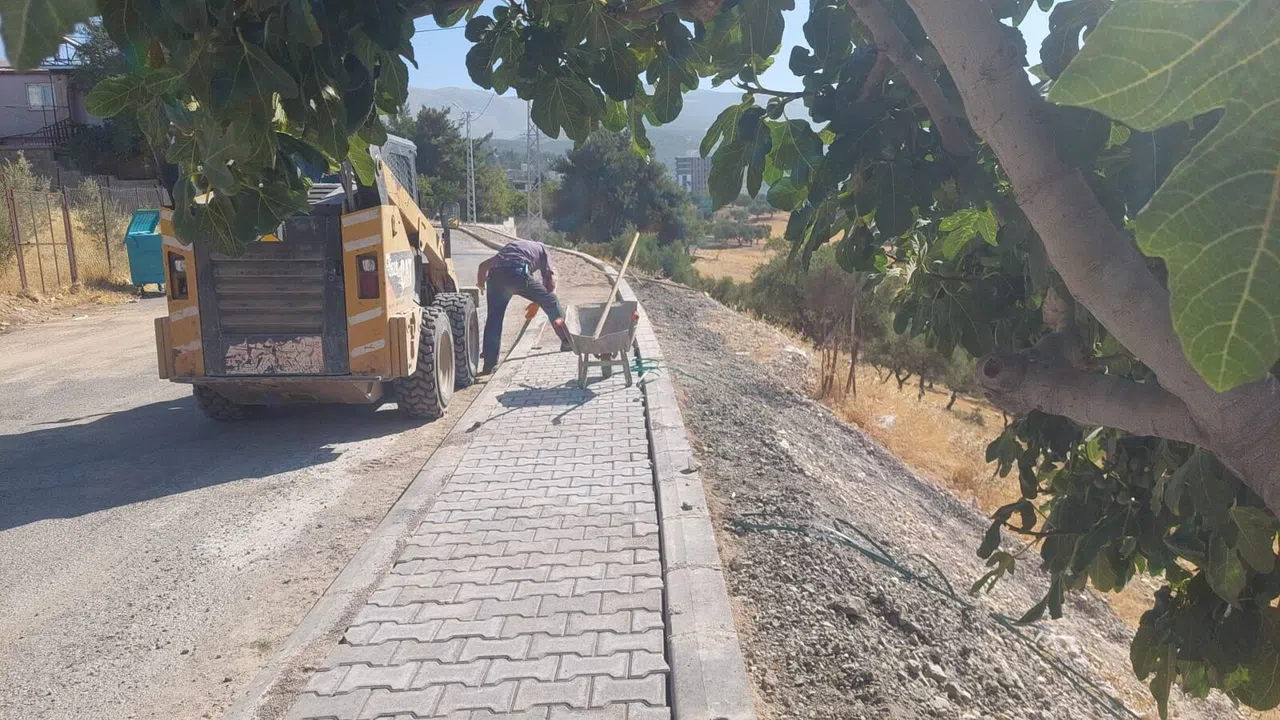 Ballıca Mahallesi’nde Kaldırım Seferberliği