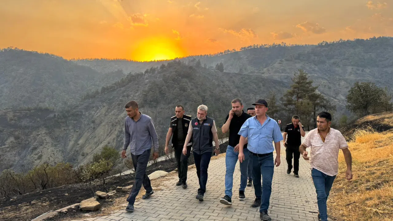 Başkan Görgel: Yangını sabaha kadar kontrol altına alacağız