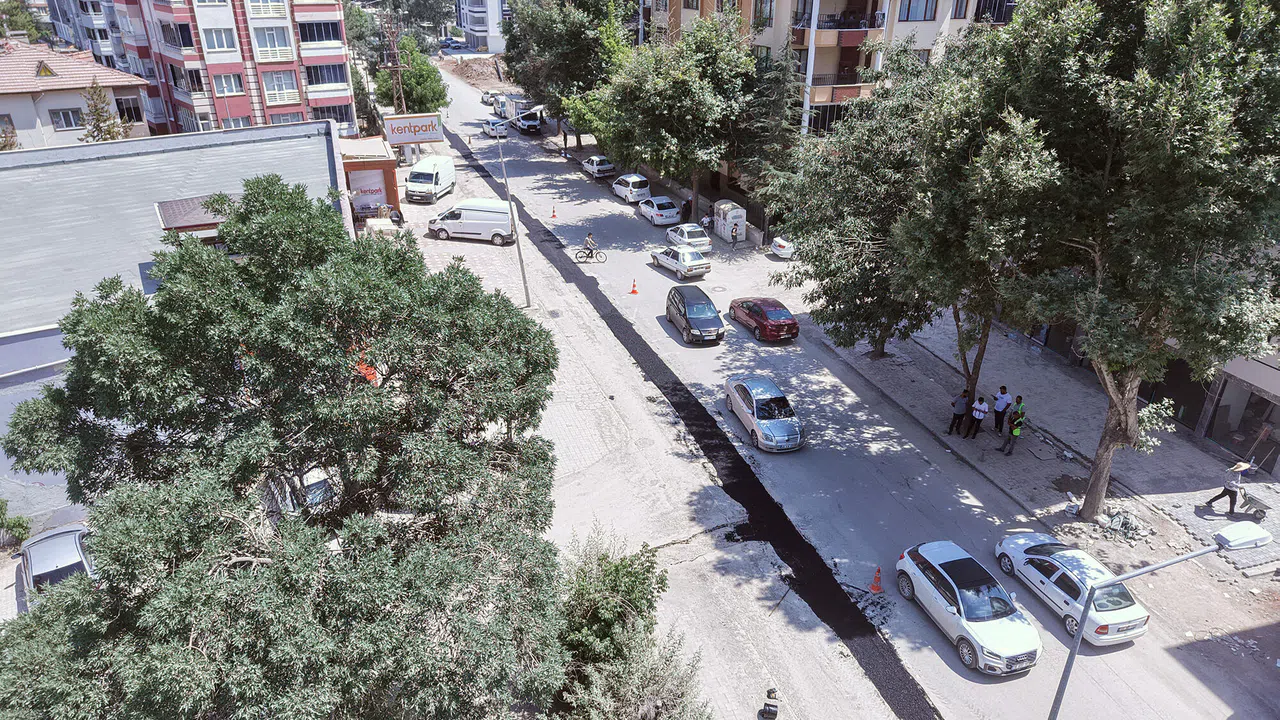 Kaski’den Elbistan’da Altyapıdan Üstyapıya Uzanan Hizmet Atağı