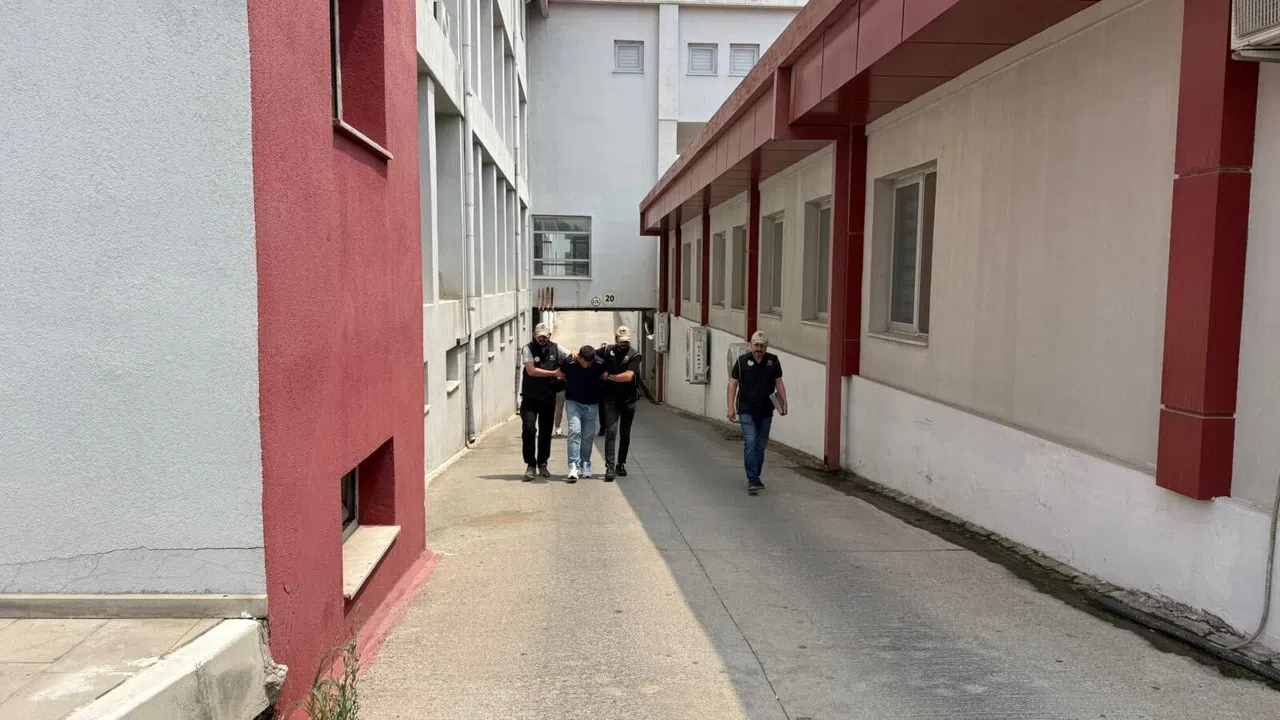 2 Firari FETÖ Hükümlüsü Yakalandı