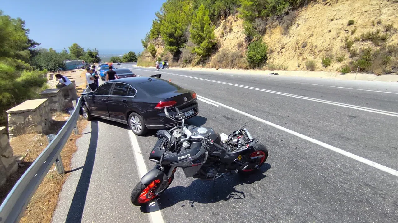 4 Araçlı Zincirleme Kaza: 1 Yaralı