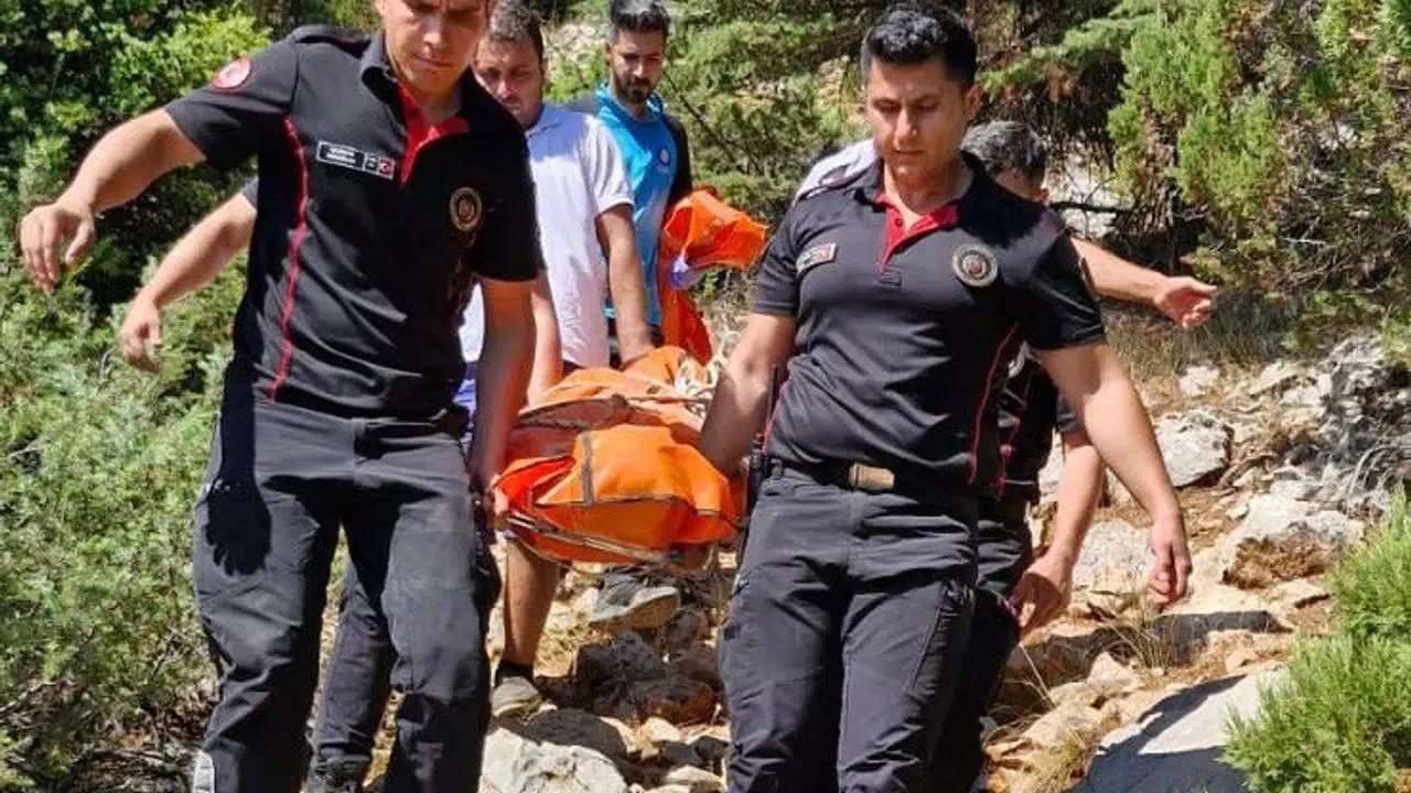 Kahramanmaraş’ta Ekşi Toplarken Hayatını Kaybetti