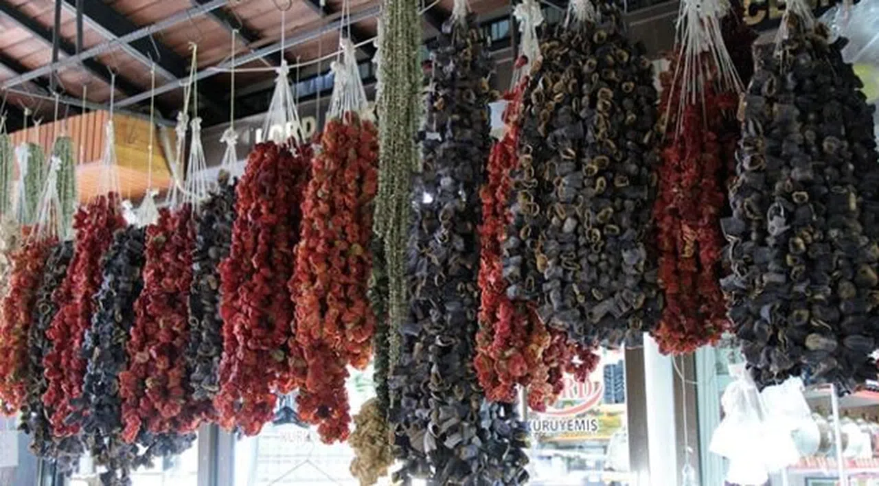 Kahramanmaraş’ta Kuruluk Mevsimi Başladı, Tezgâhlar Doldu