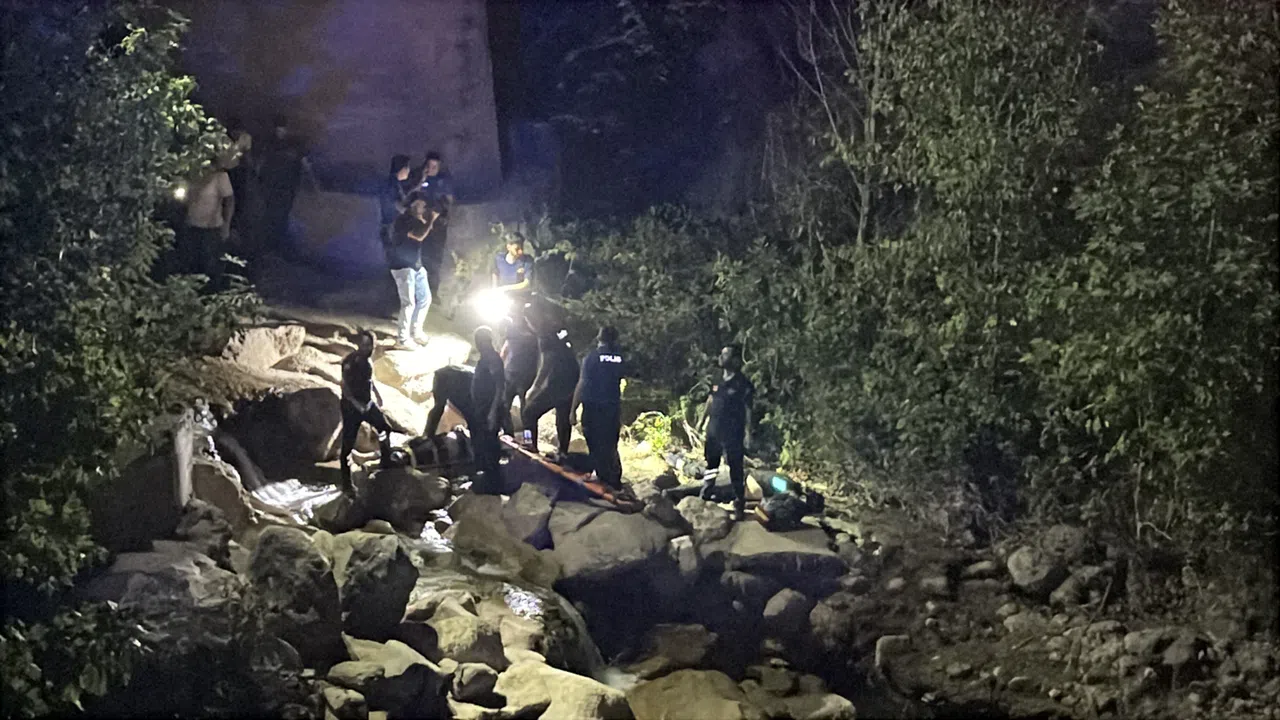 Şarjlı Bisiklet Köprüden Uçtu: 1 Ölü, 1 Yaralı