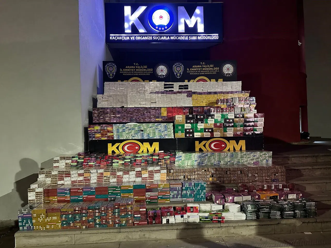 Saman Yüklü Tırdan 3 Milyon TL'lik Gümrük Kaçağı Sigara Çıktı