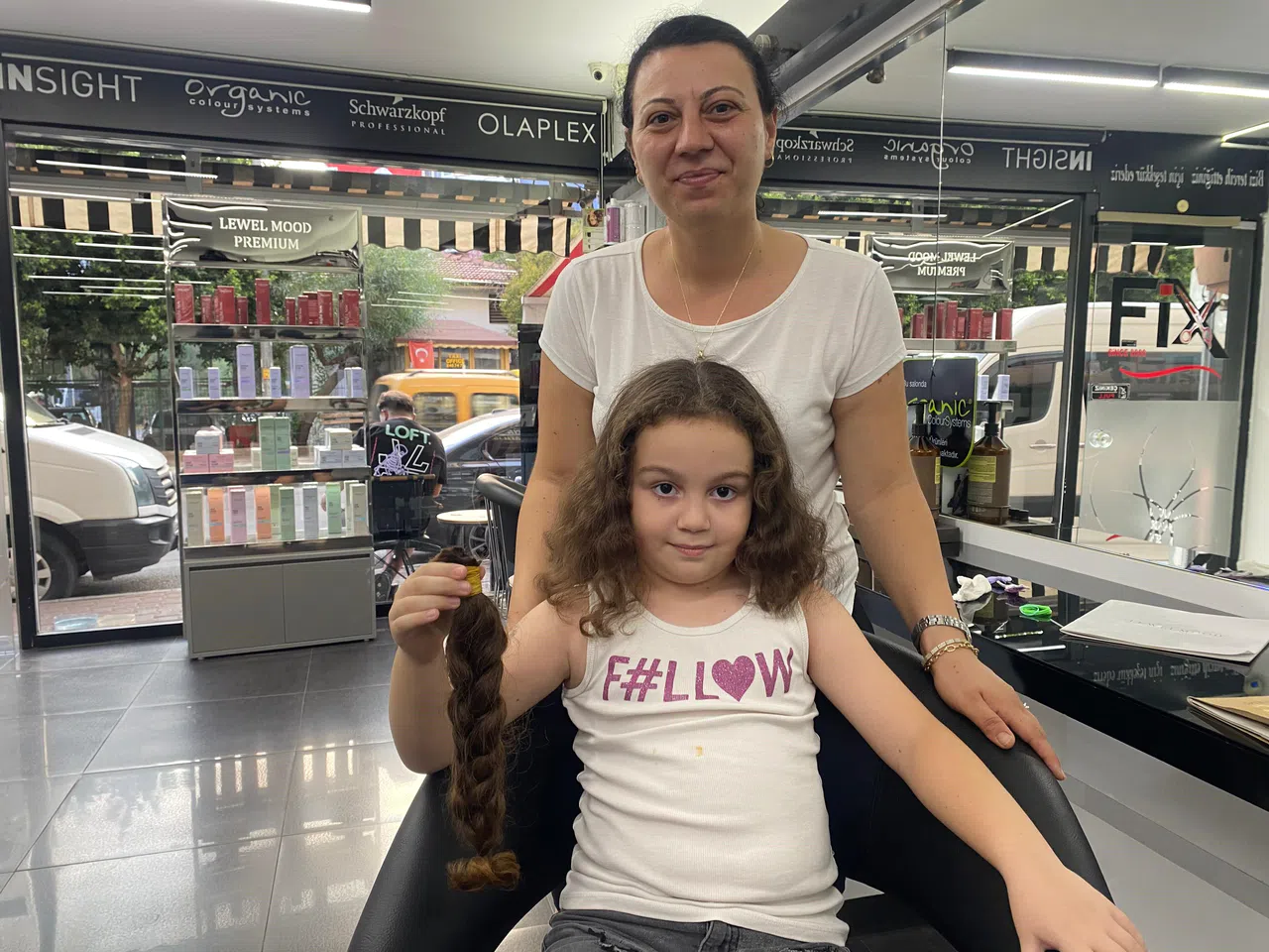 8 Yaşındaki Asel'den "Saçım Saçın Olsun" Projesine Destek