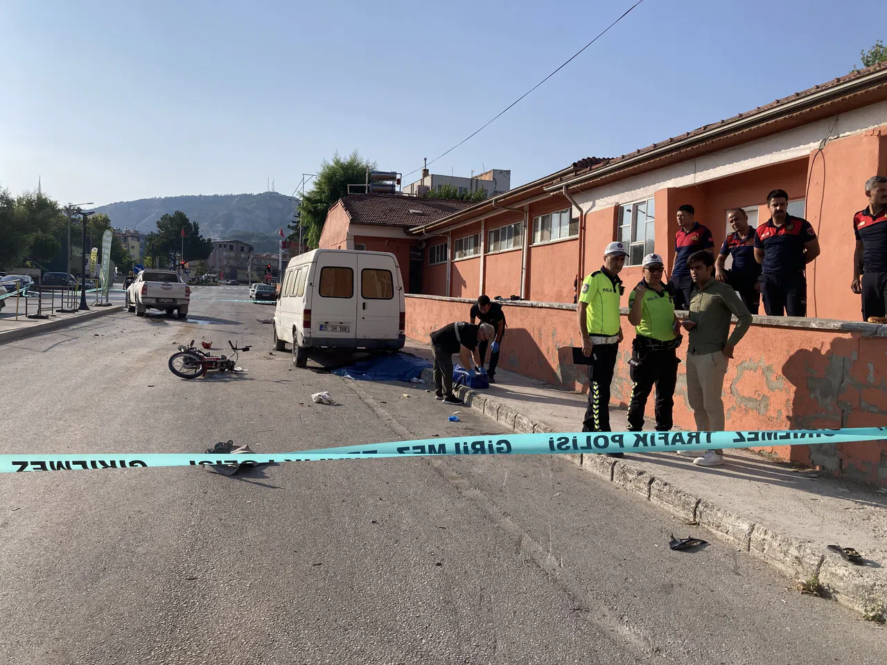 Kamyonet Motosiklet İle Çarpıştı, 3 Aylık Evli Çiftin Mutluluğu Kazada Son Buldu