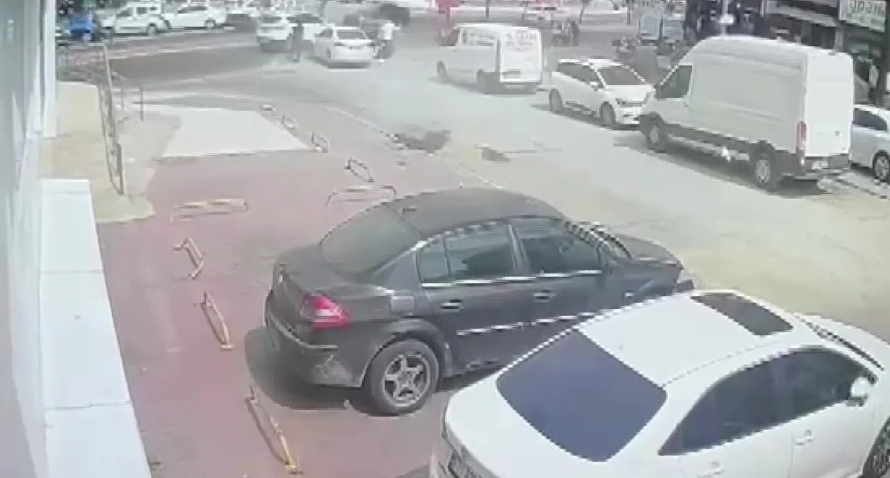 Film Gibi Uyuşturucu Operasyonu: Kaçarken Polis Aracına Çarptı