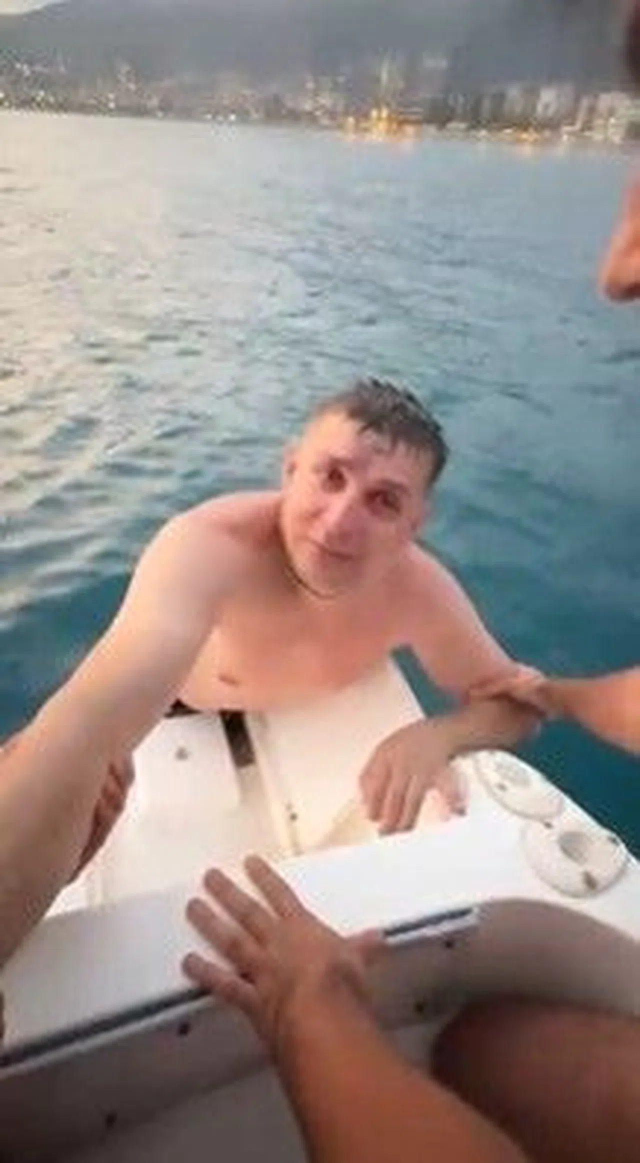 Boğulan Turisti Alkollü Sandılar