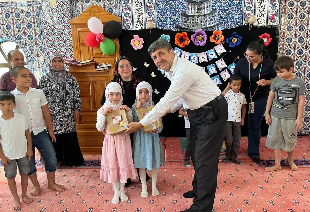 Kur'an Kursu Öğrencileri Kur'an'a Geçmenin Heyecanını Yaşadı