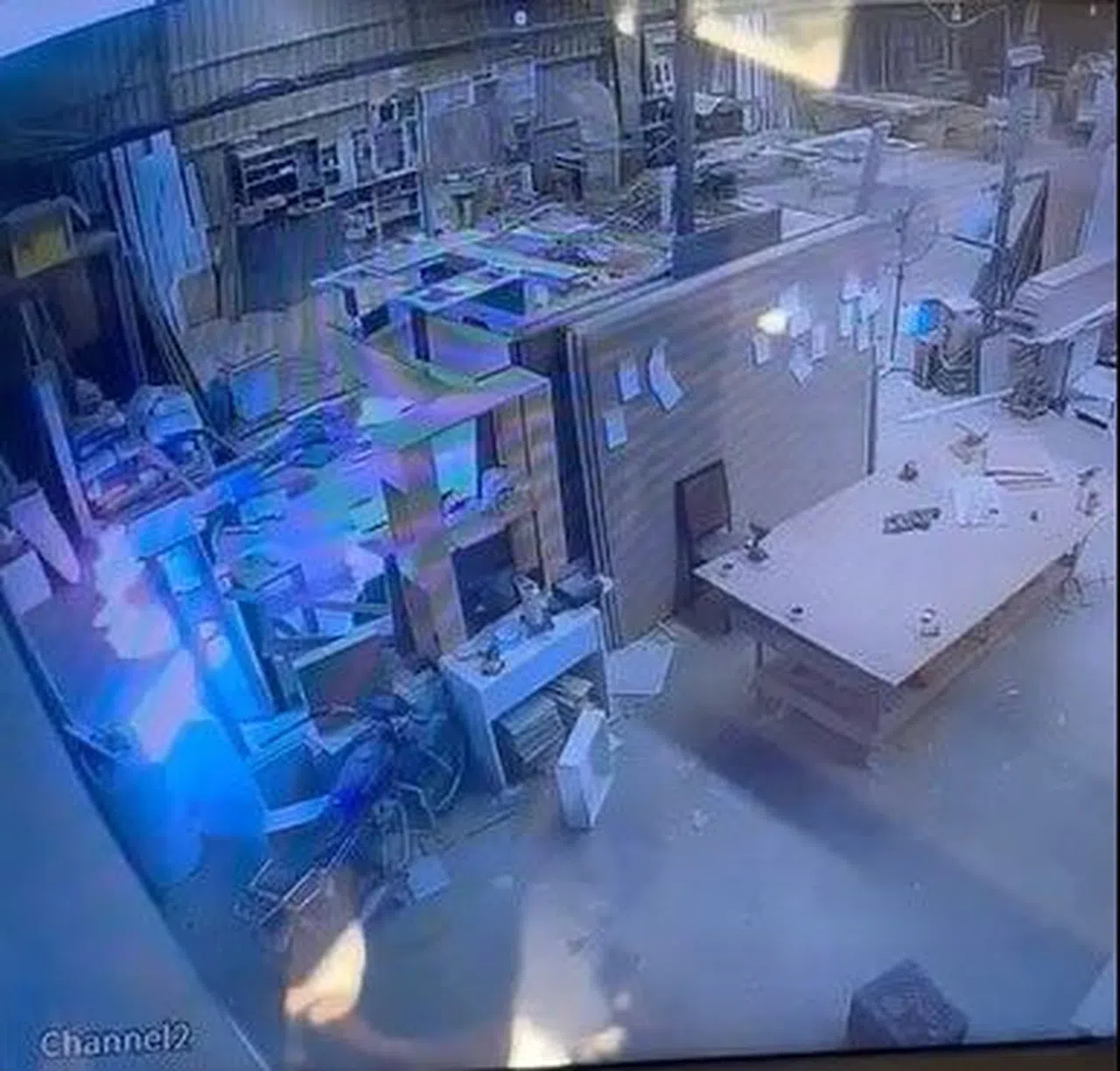Mobilya Atölyesinin Kundaklandığı Anlar Güvenlik Kamerasında