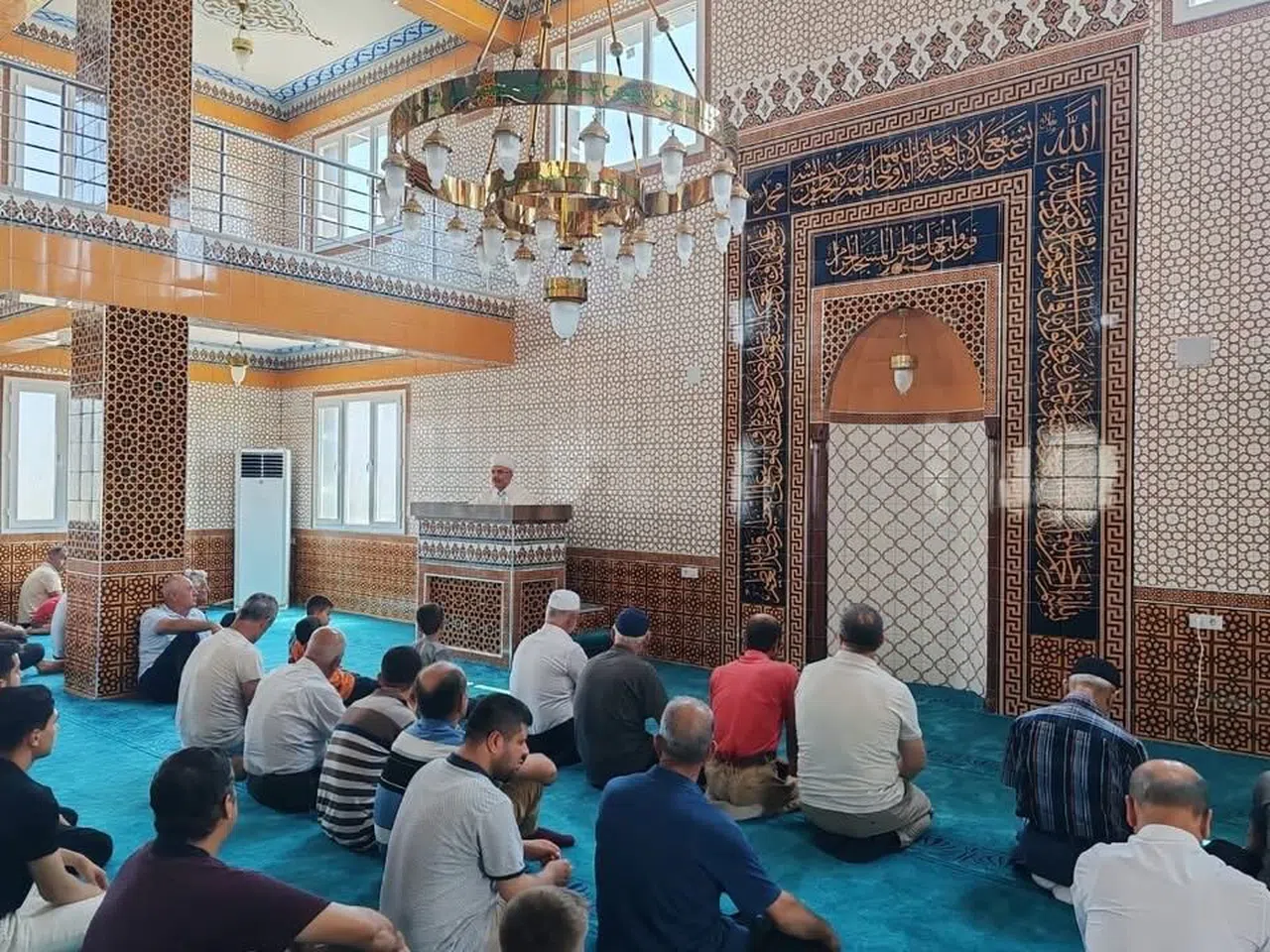 Depremde Yıkılan Cami Dualarla Yeniden İbadete Açıldı