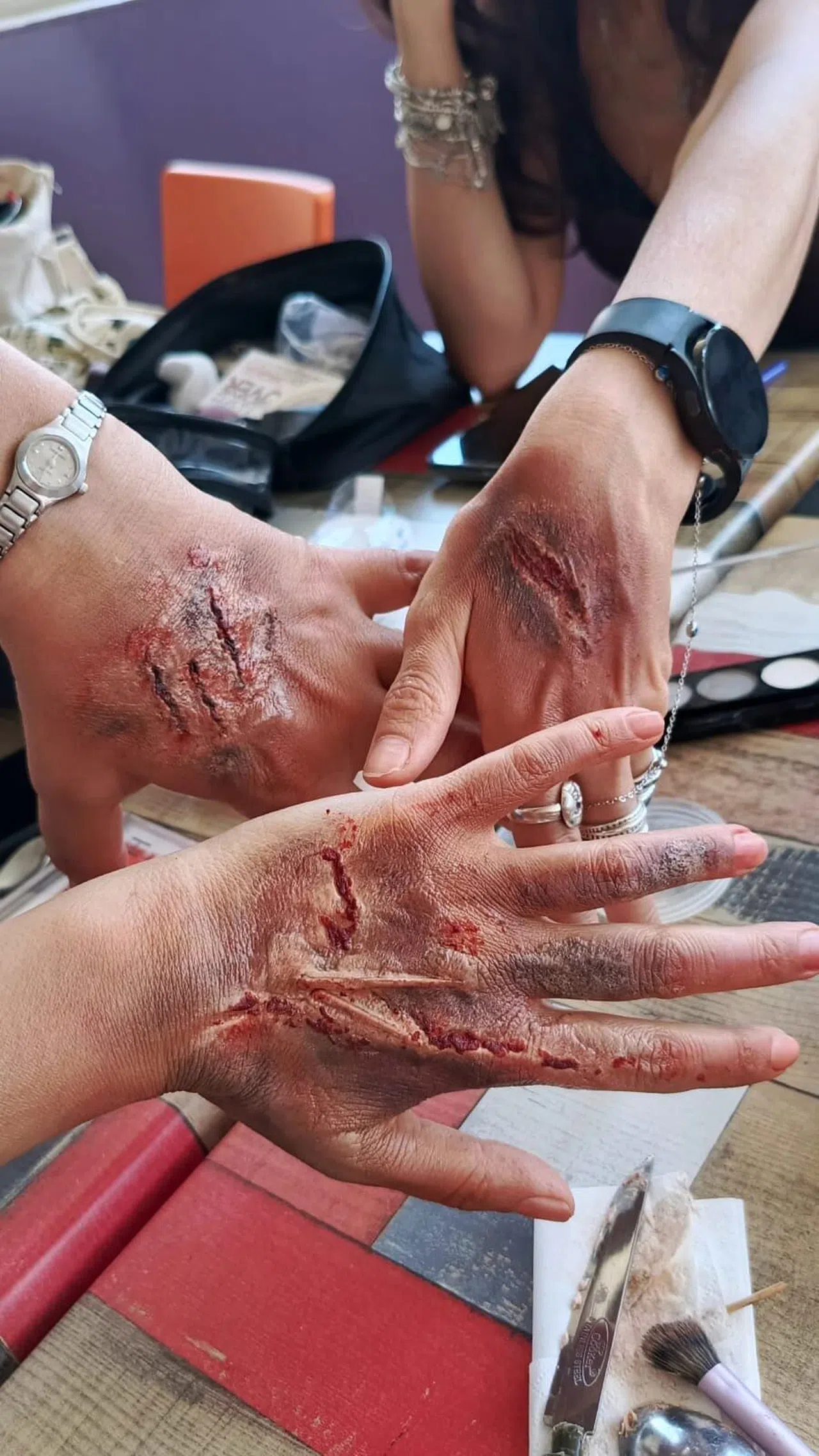 Sihirli Eller Setlere Uzanıyor