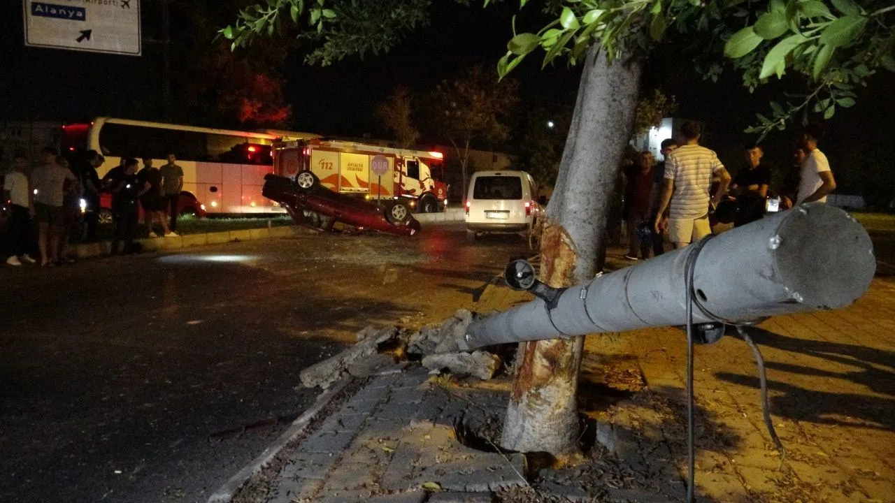 Kontrolden Çıkan Tofaş, Takla Attı 1 Yaralı