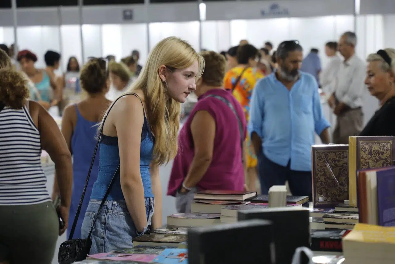 7. Kitap Fuarı tam gaz sürüyor