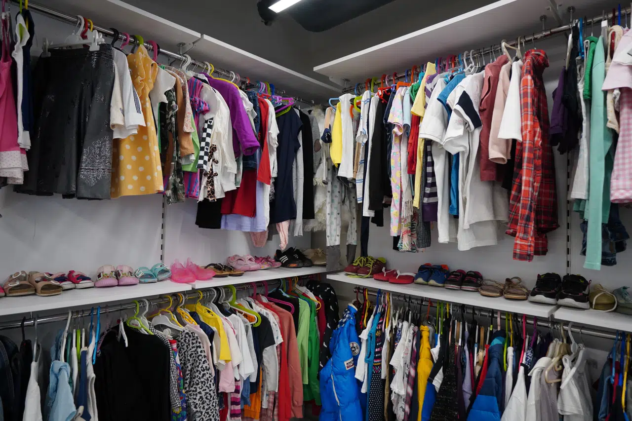 Belediye ihtiyaç sahibi ailelerin yanında